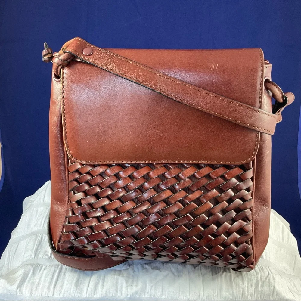Etienne Aigner Woven Leather Crossbody in Rich Brown with Gold Hardware - Picture 8 of 16